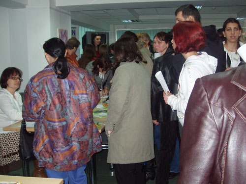 Bursa locurilor de munca pentru femei (c) eMM.ro